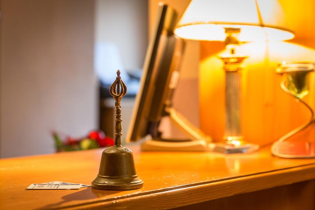Thermen Hotel & Restaurant Bad Soden Бад-Зоден-ам-Таунус Екстер'єр фото